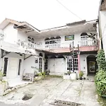Oyo 93847 Blio Guest House Syariah